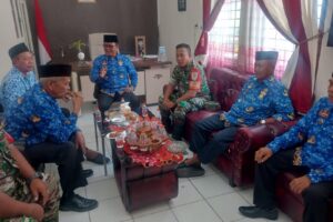 Kegiatan Komsos Koramil 1609 Juntinyuat: Silaturahmi dengan Camat dan Kuwu se-Kecamatan Juntinyuat