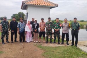 Pendampingan Koramil 1601/Indramayu dalam Survei Infrastruktur Pertanian di Desa Balongan