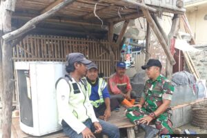 Koramil 1604/Jatibarang Gelar Komunikasi Sosial (Komsos) di Desa Krasak untuk Tingkatkan Keamanan dan Kebersihan