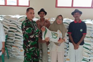 Koramil 1609/Juntinyuat Kawal Penyaluran Cadangan Pangan Pemerintah Tahap IX Tahun 2024