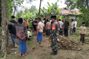 Koramil 1610/Krangkeng Gelar Takziah di Rumah Duka Warga Desa Kedungwungu