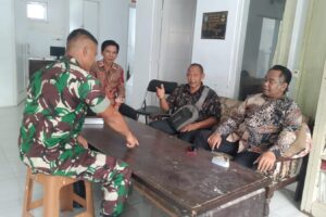Babinsa Koramil 1608 Karangampel Jalin Sinergi melalui Komsos di Desa Karangampel