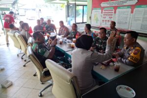 Sinergitas TNI-Polri: Koramil 1601/Indramayu Terima Kunjungan Kapolsek Indramayu dan Kapolsek Balongan