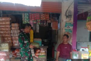 Koramil 1604/Jatibarang Lakukan Pemantauan Harga Kebutuhan Pokok di Wilayah Jatibarang
