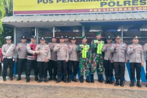 Koramil Lohbener Bersama Polsek dan Puskesmas Lohbener Laksanakan Pengamanan Natal dan Tahun Baru 2024
