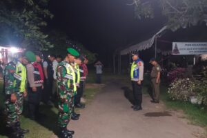 Koramil 1609/Juntinyuat Bersinergi dalam Pengamanan Misa Natal 2024
