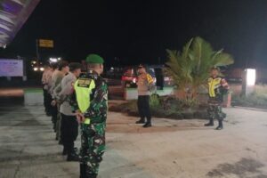 Koramil 1610/Krangkeng Berperan Aktif dalam Pengamanan Natal dan Tahun Baru 2024-2025