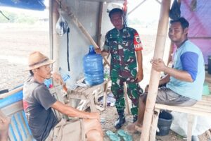 Koramil 1609/Juntinyuat Perkuat Hubungan dengan Warga melalui Kegiatan Komsos