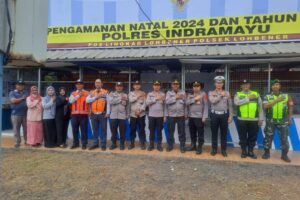 Koramil Lohbener Terlibat dalam Pengamanan Natal dan Tahun Baru 2024 di Pos Lingkar Lohbener