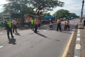 Koramil 0616-05/Sukagumiwang Bersama Stakeholder Gelar PAM Nataru di Pasar Tulungagung