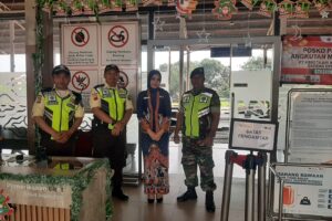 Koramil 1604/Jatibarang Berperan Aktif dalam Pengamanan Natal 2024 dan Tahun Baru 2025