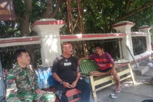 Koramil 1602 Sindang Pererat Silaturahmi dengan Komunitas Tukang Ojek Desa Penganjang