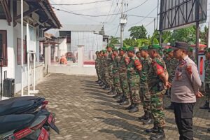 Koramil 1609/Juntinyuat Gelar Apel Siaga Nataru dan Bakti Sosial, TNI Bersinergi dengan Polri dan Polytama