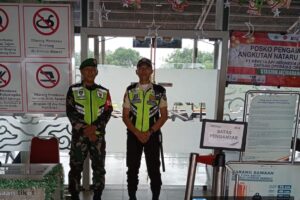 Koramil 1604/Jatibarang Gelar Pengamanan di Stasiun Jatibarang untuk Natal dan Tahun Baru 2025