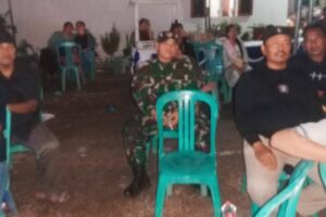 Anggota Koramil 1610 Krangkeng Kawal Kegiatan Unjungan Buyut Ki Kuwu Maspa di Desa Kapringan